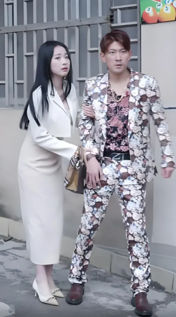 《温柔的诱惑第四版》：销魂蚀骨的粉葡萄诱惑，是情欲陷阱还是真爱考验？